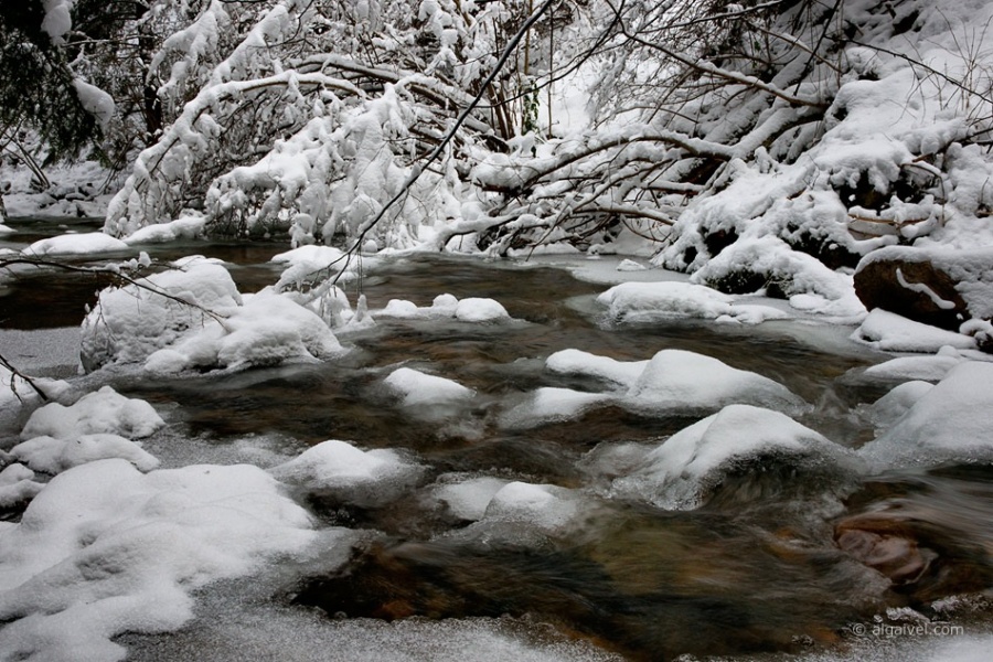 Смолянски-водопади.зима.сняг.река-9